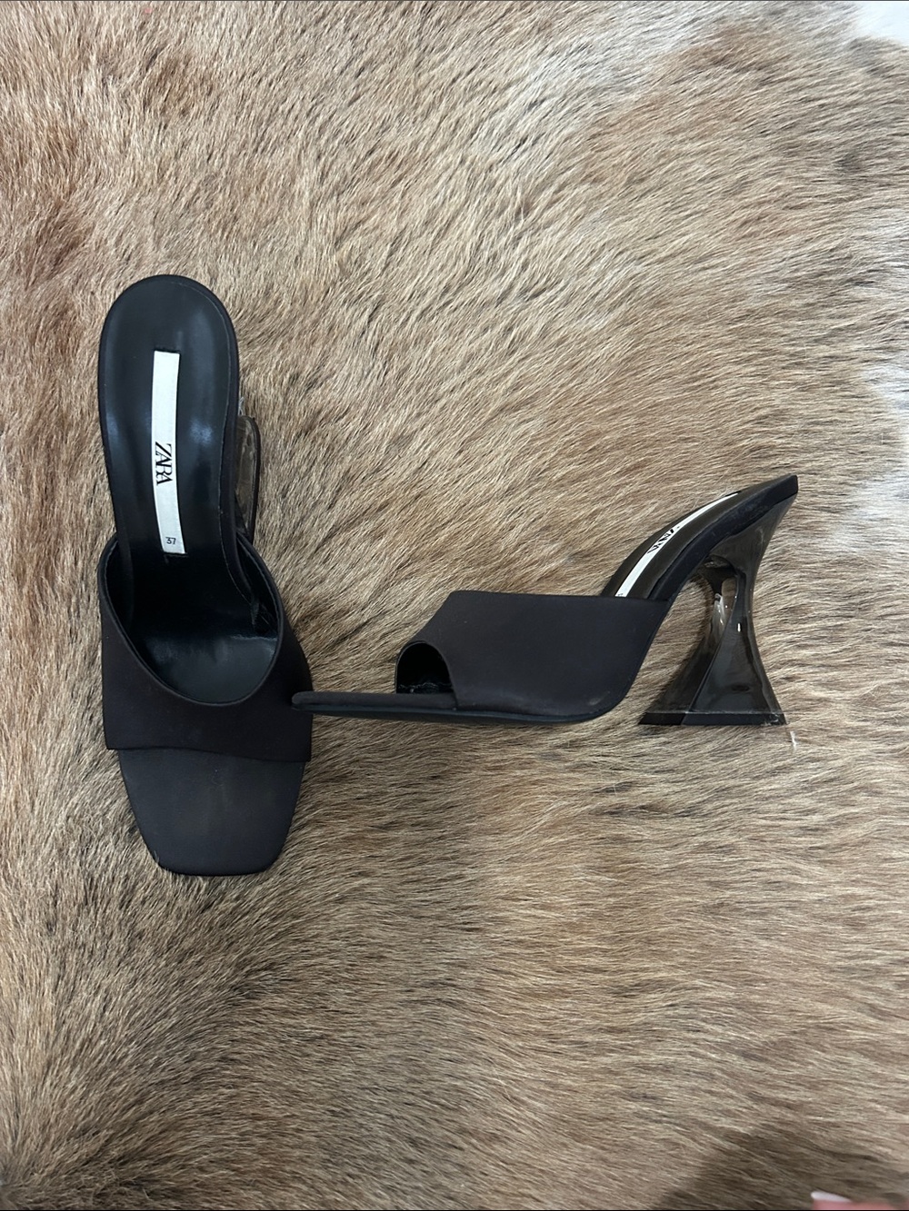Zara Black Heel